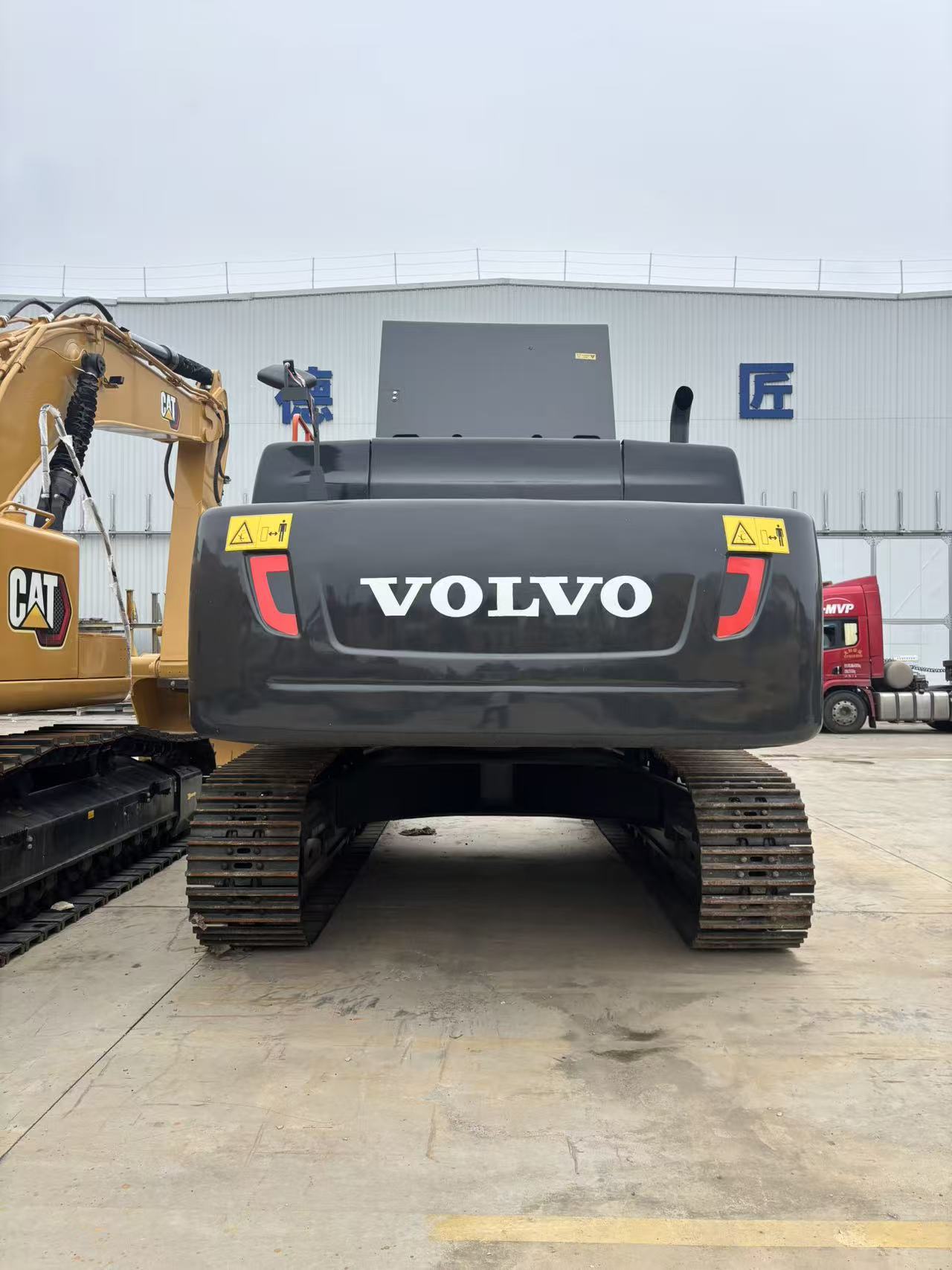 Volvo EC480 photo 4