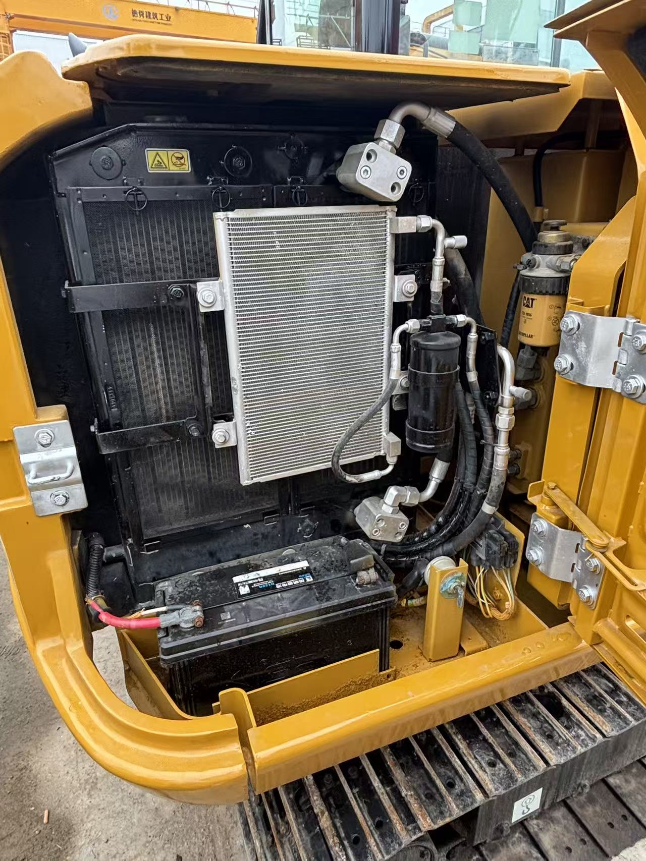 Cat 305.5 photo 8