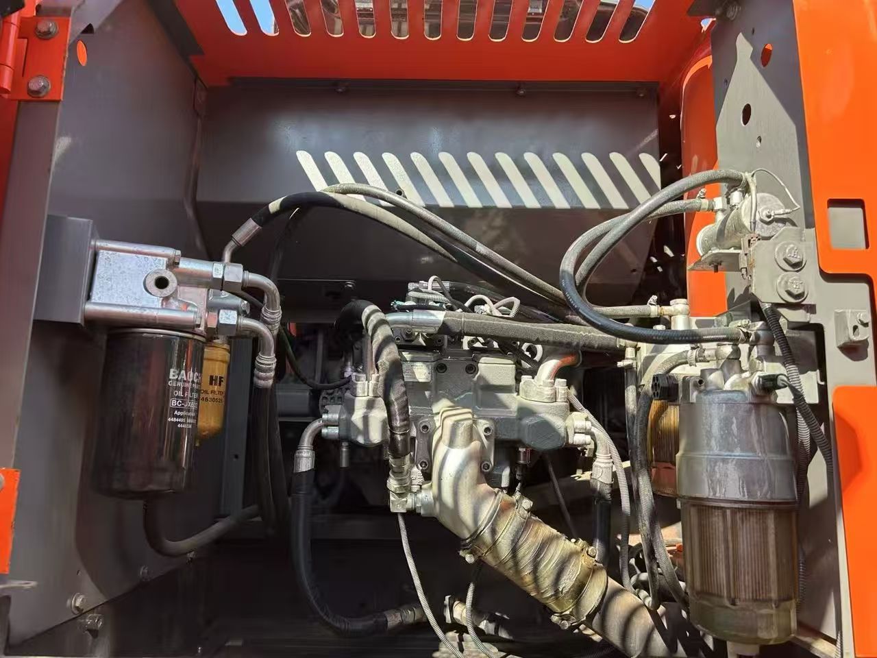 Hitachi ZX210 photo 8