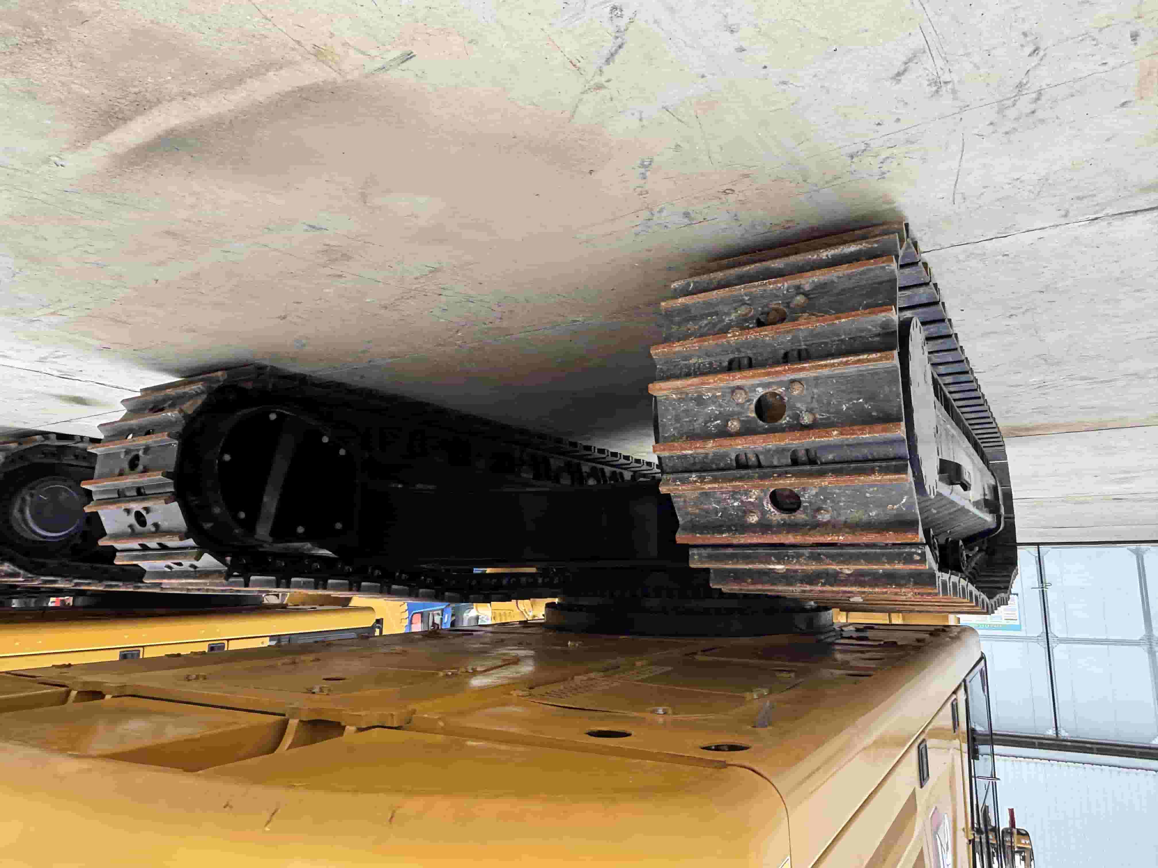 Cat 350 photo 7