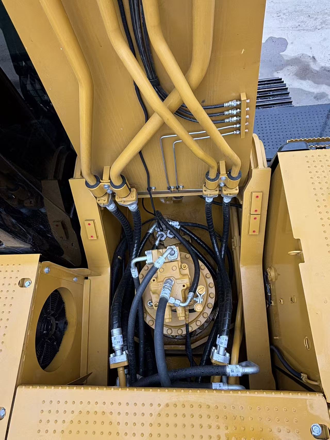 Cat 336D2L photo 11