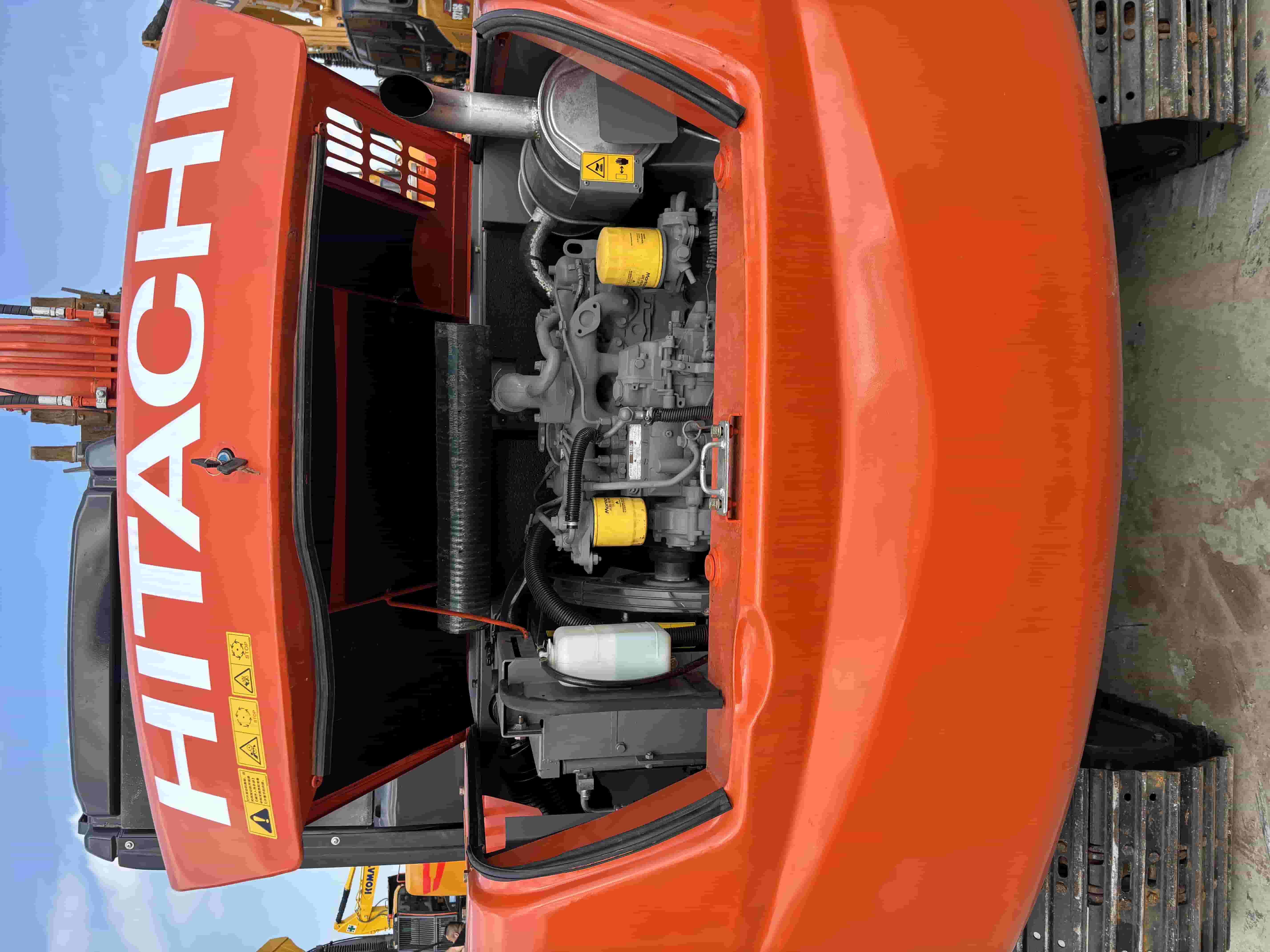 Hitachi ZX60 photo 9