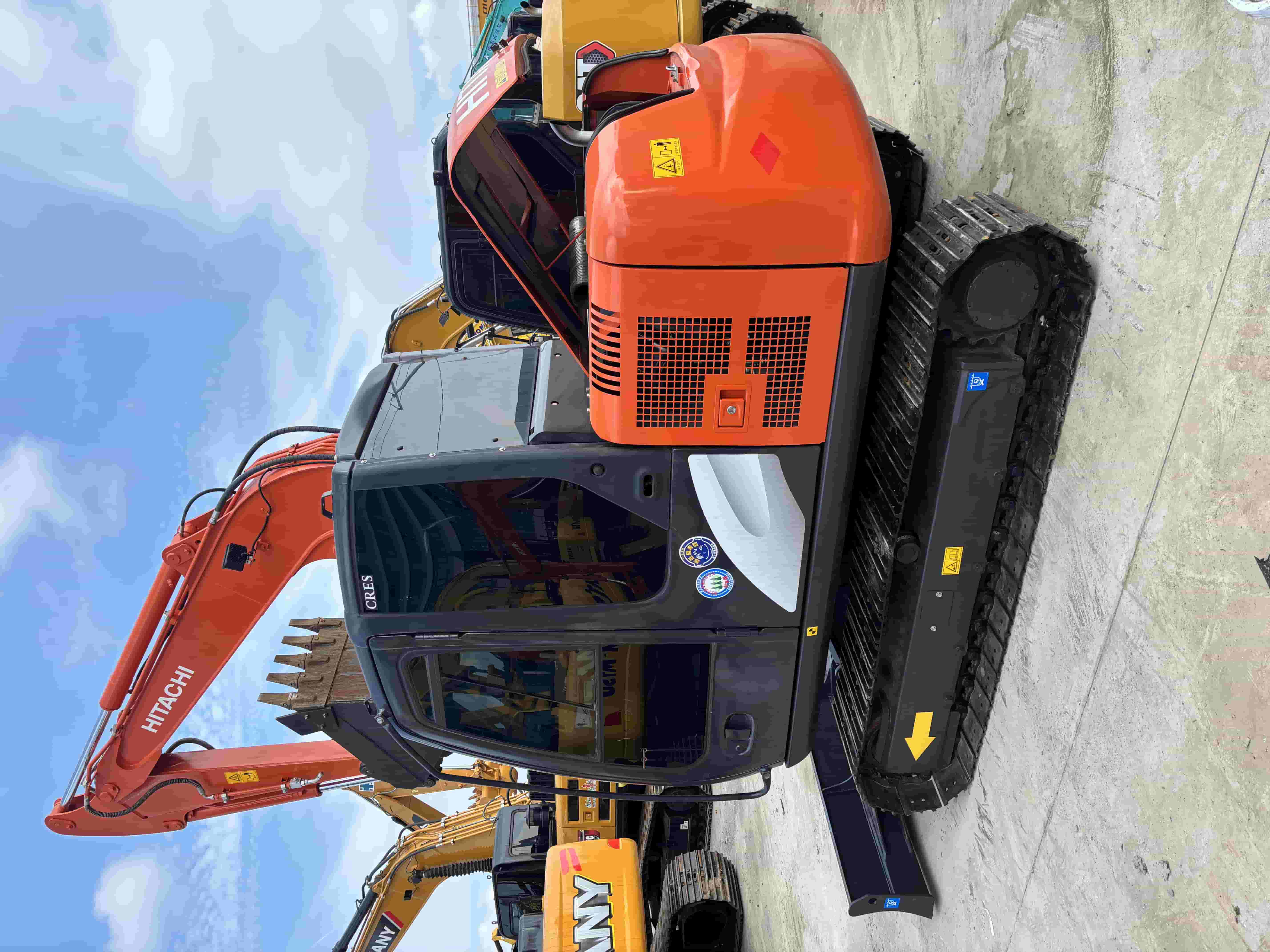 Hitachi ZX60