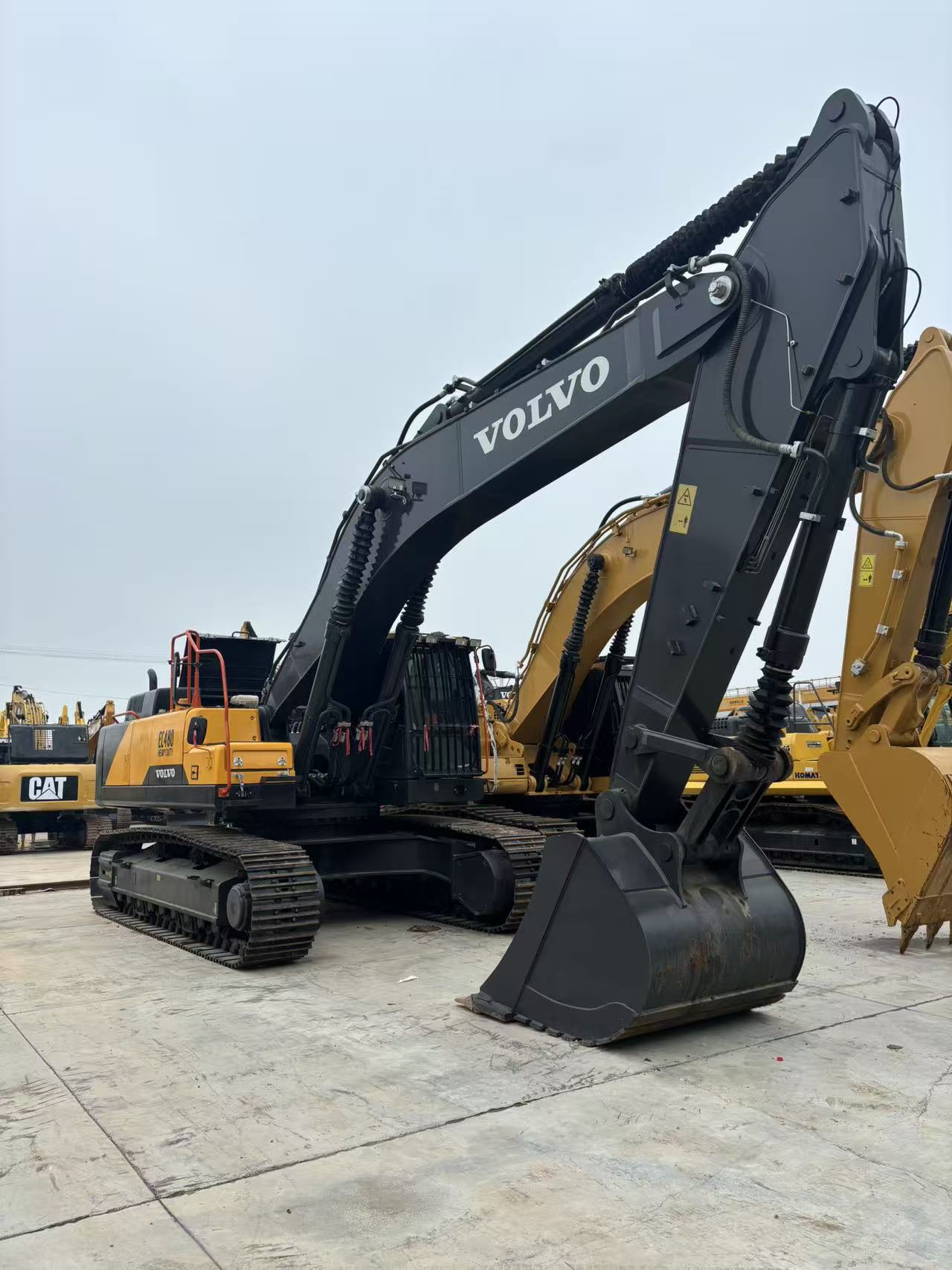 Volvo EC480 photo 2