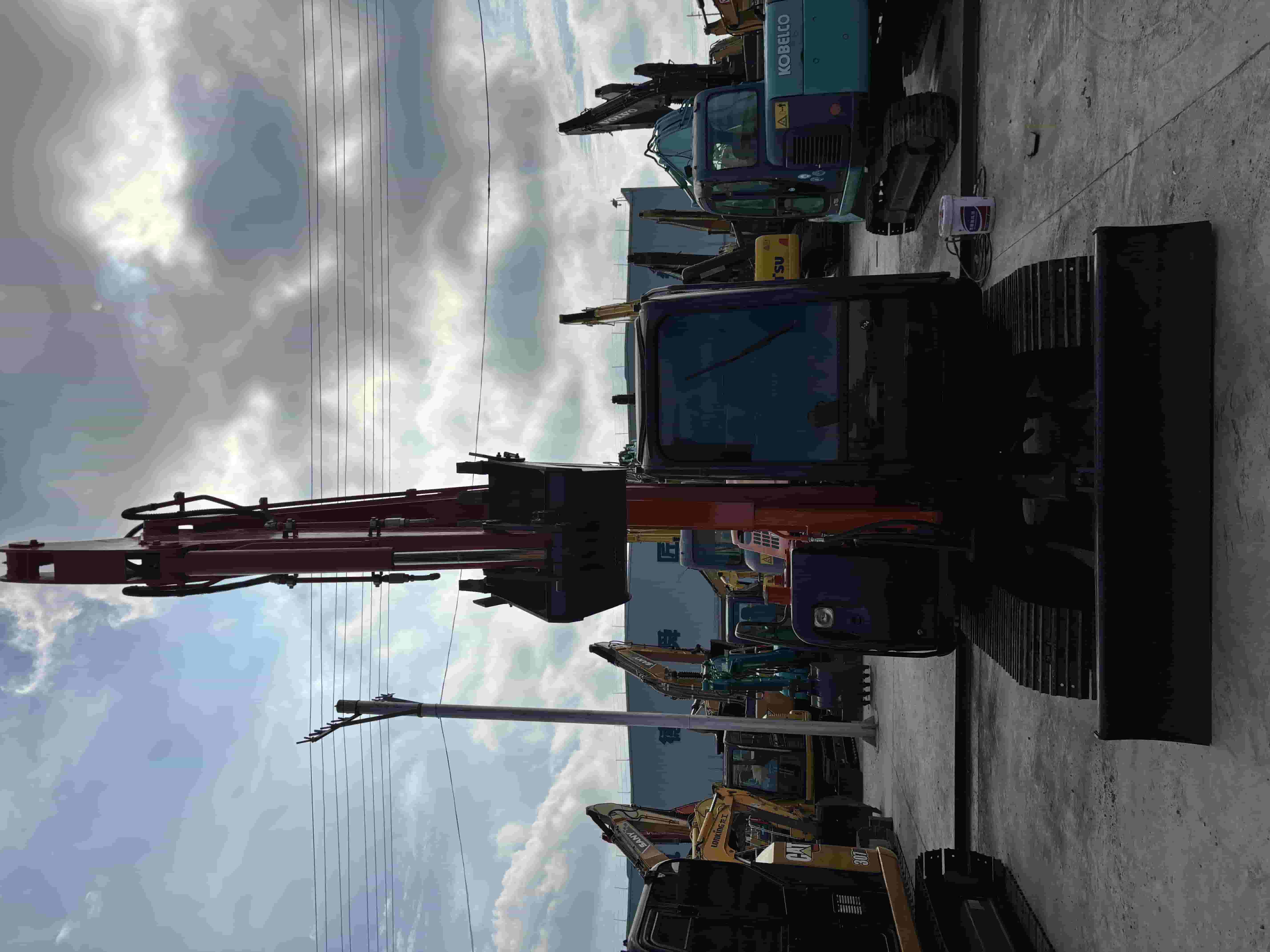 Hitachi ZX60 photo 3