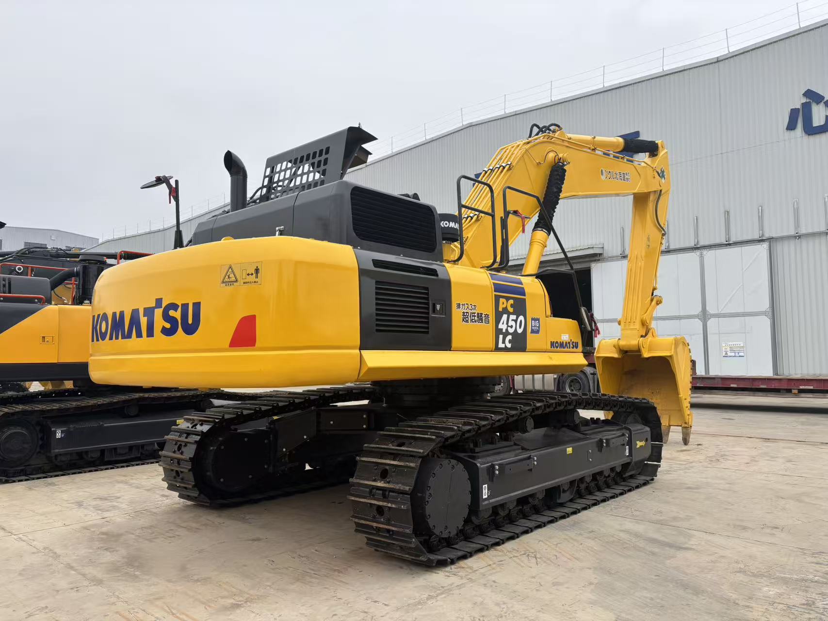Komatsu PC450 photo 6