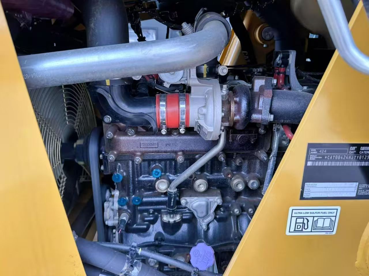 Cat 424 backhoe loader photo 10