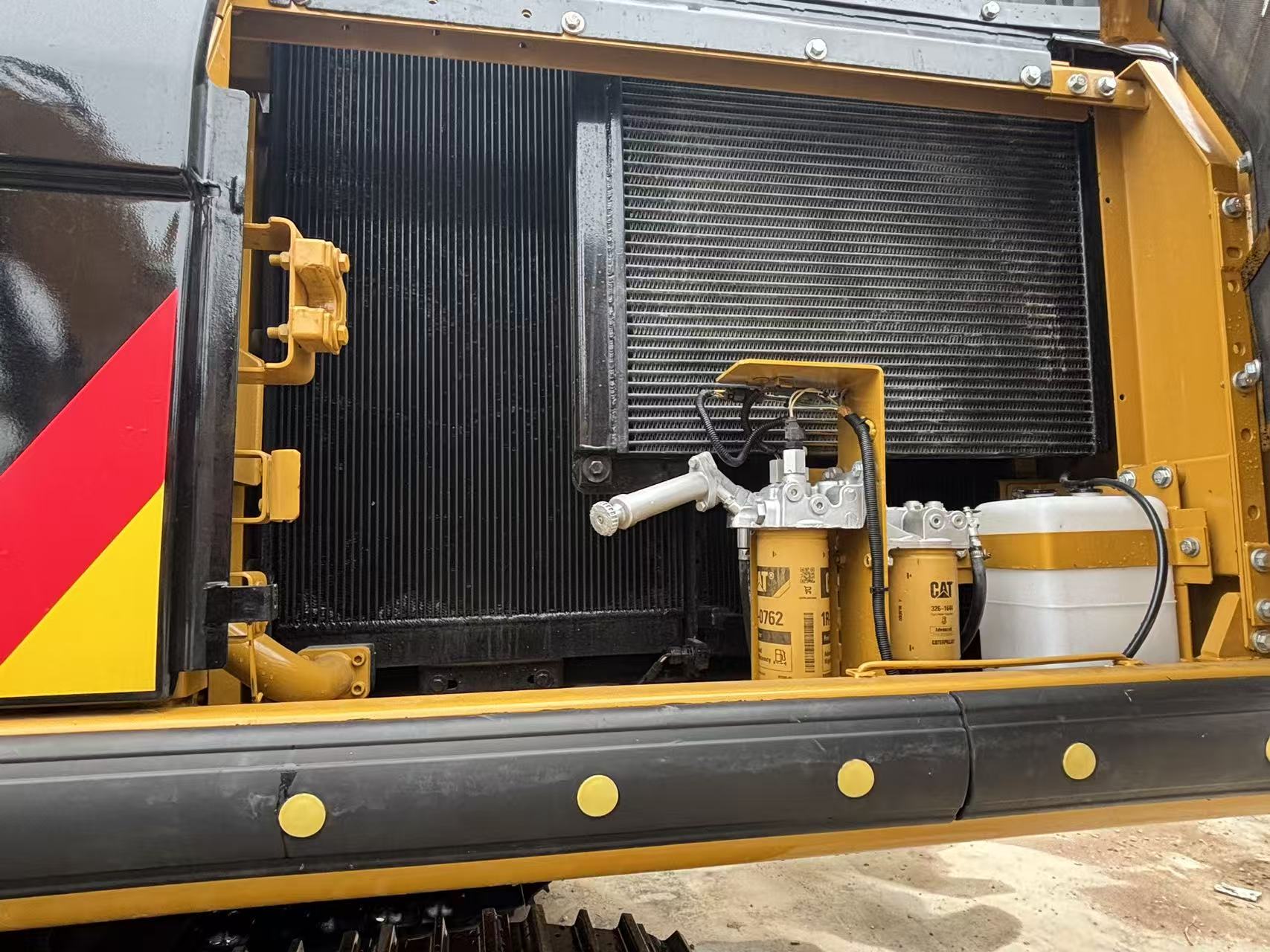 Cat 336D2L photo 9
