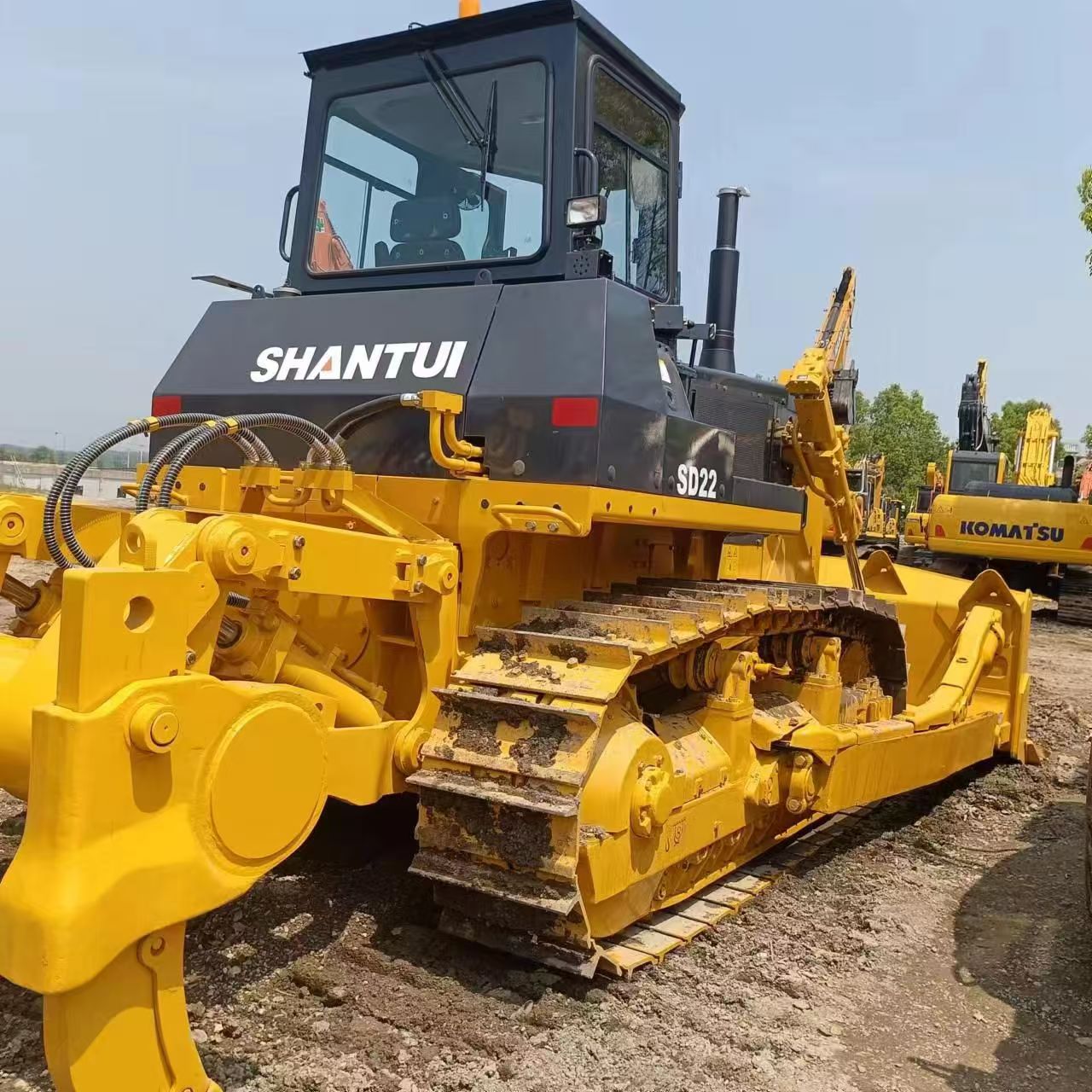 Shantui SD22 bulldozer