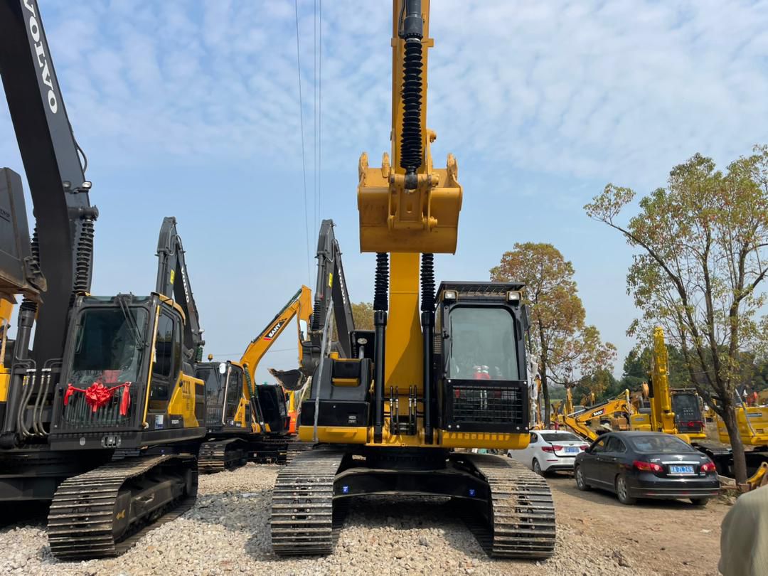 Cat 320D2 photo 3