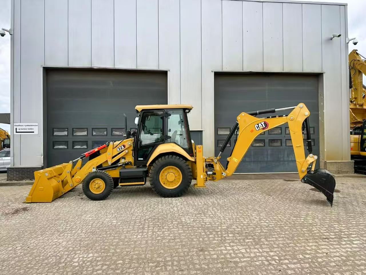 Cat 424 backhoe loader photo 3
