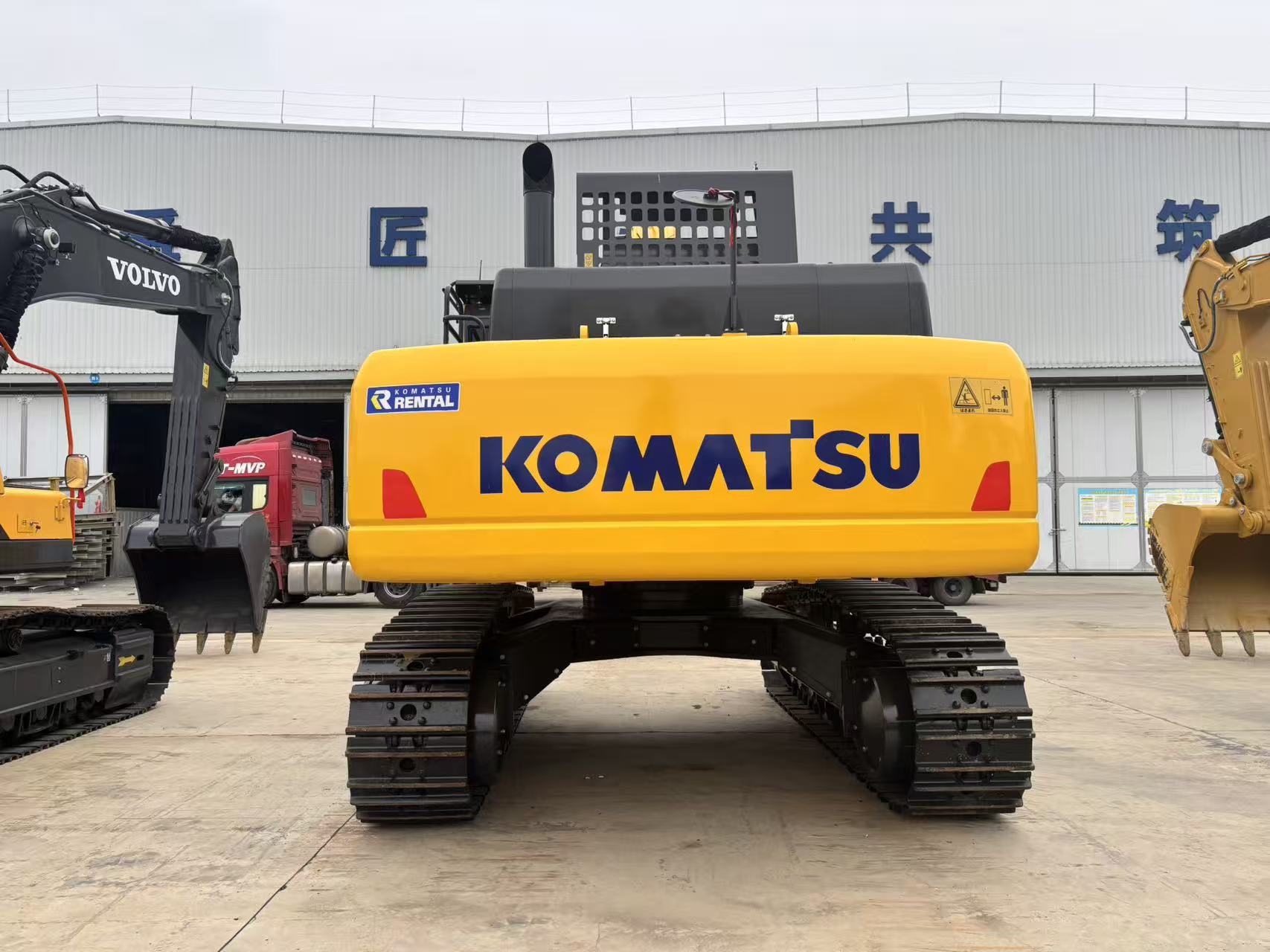Komatsu PC450 photo 3