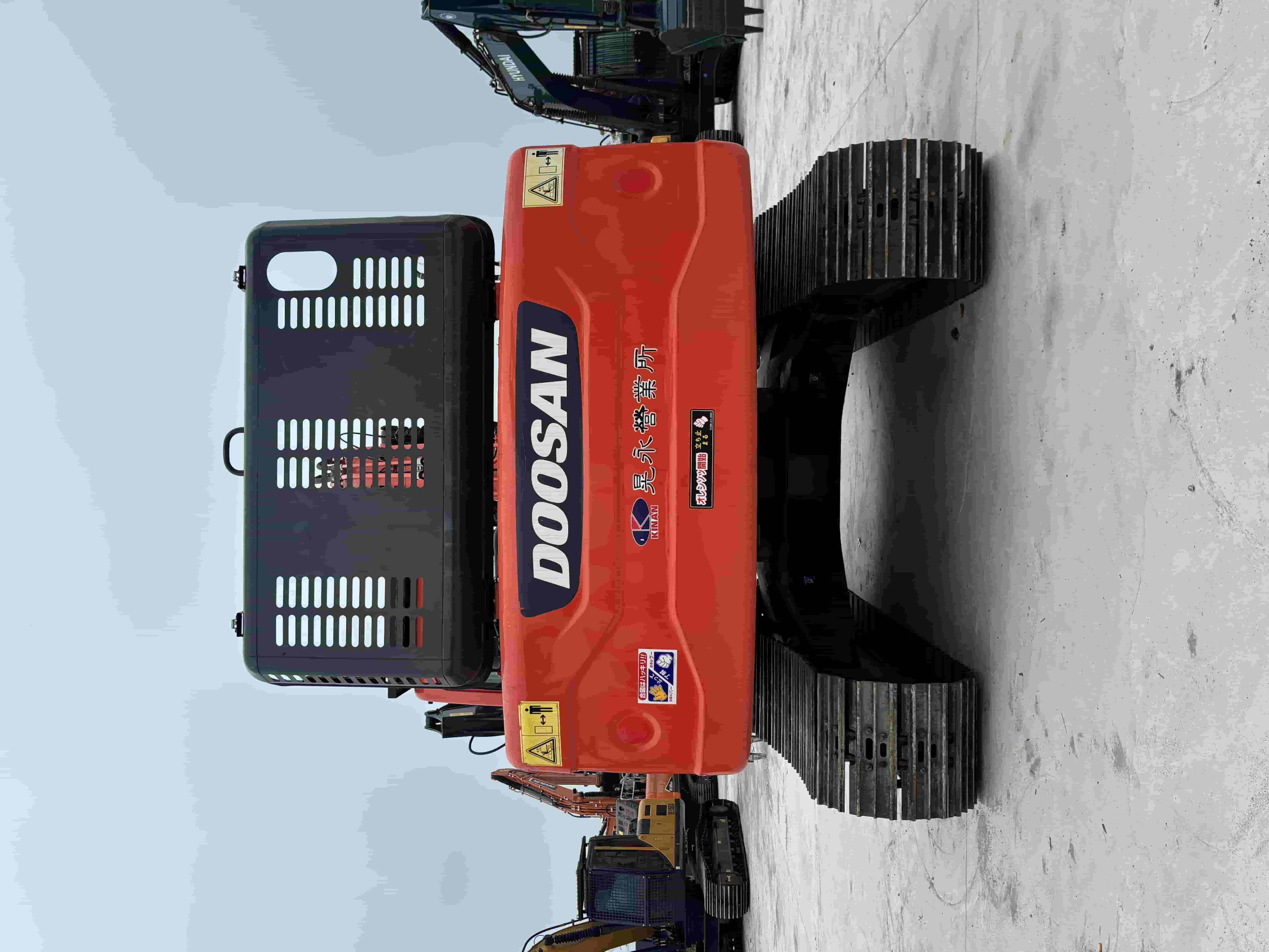 Doosan 225 photo 4